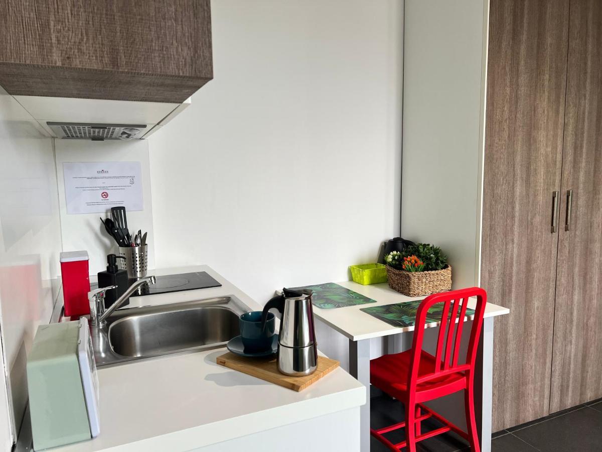 نوفارا Bnbook Residence Matteotti المظهر الخارجي الصورة