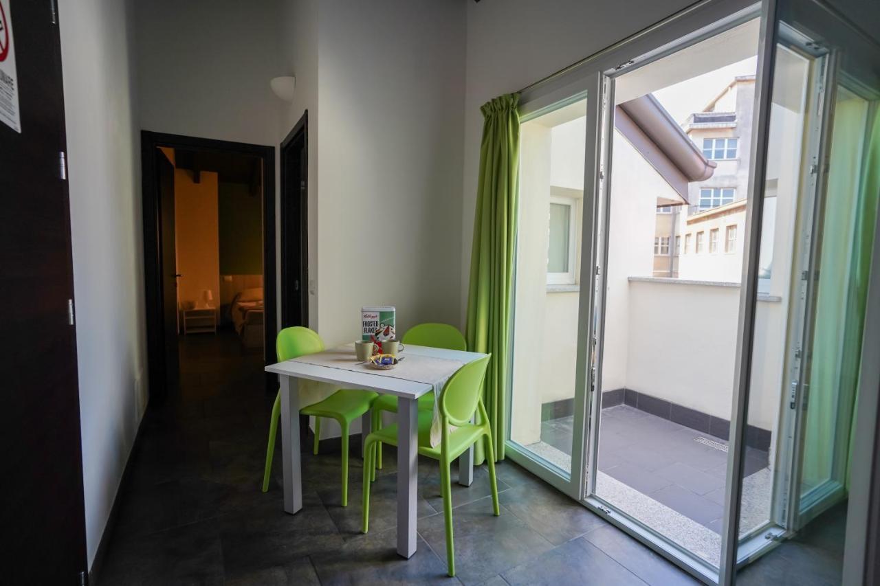 نوفارا Bnbook Residence Matteotti المظهر الخارجي الصورة