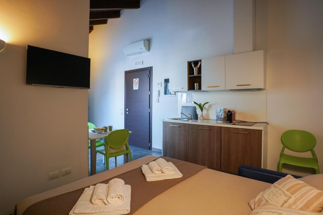 نوفارا Bnbook Residence Matteotti المظهر الخارجي الصورة